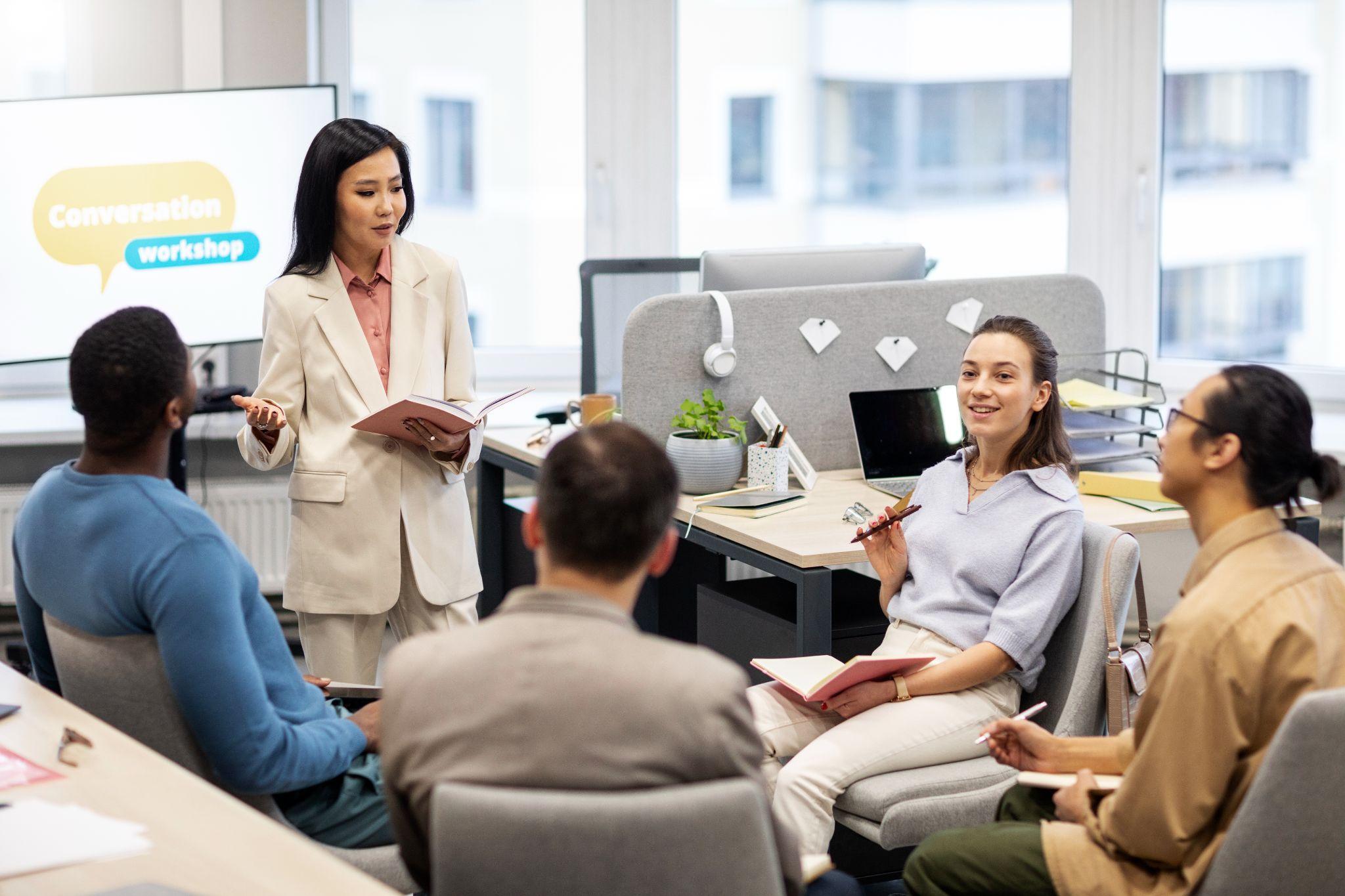 Người giỏi ngoại ngữ làm nghề gì để phát huy thế mạnh